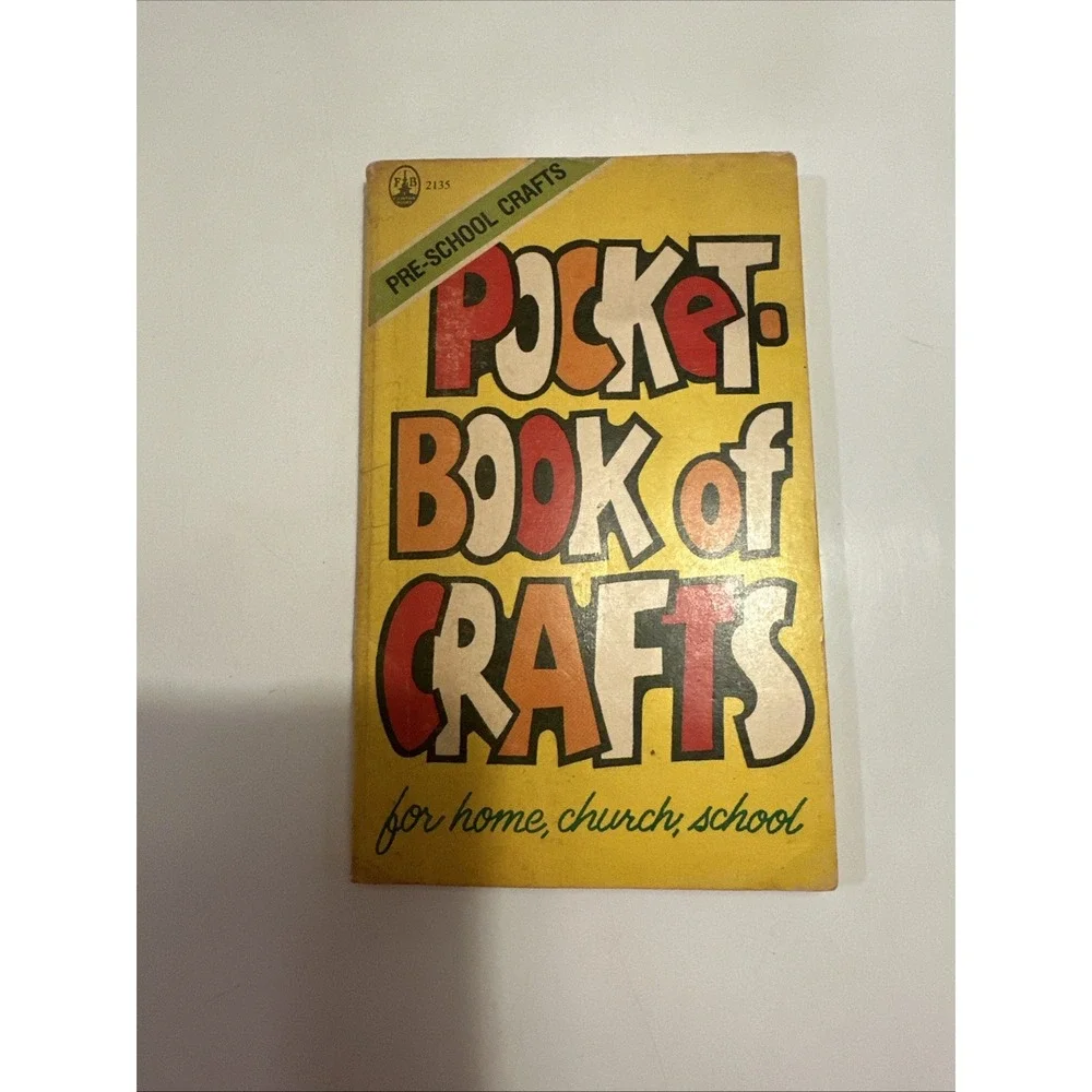 Vintage 1975, Pre-School Pocket Book Of Crafts,‎ Patricia Shely